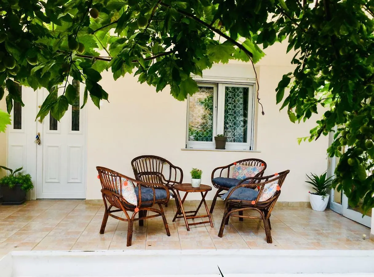 Oasis Luxury Detached House In Thessaloniki With Hydromassage Διαμέρισμα 0*,  Ελλάδα